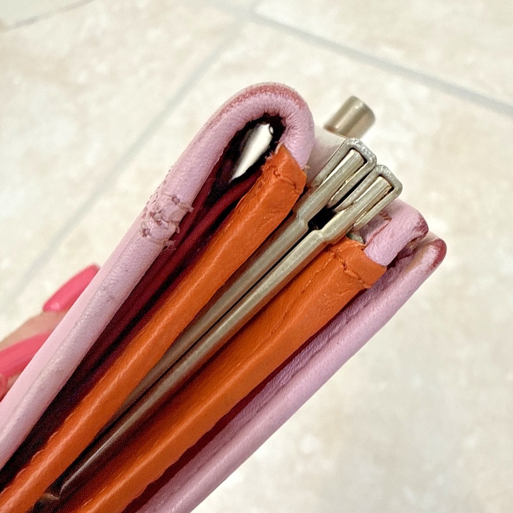 ONE ODD BIRD Pink Leather Kiss Lock Wallet Purse 4x3.5x1 Logo - Picture 11 of 11